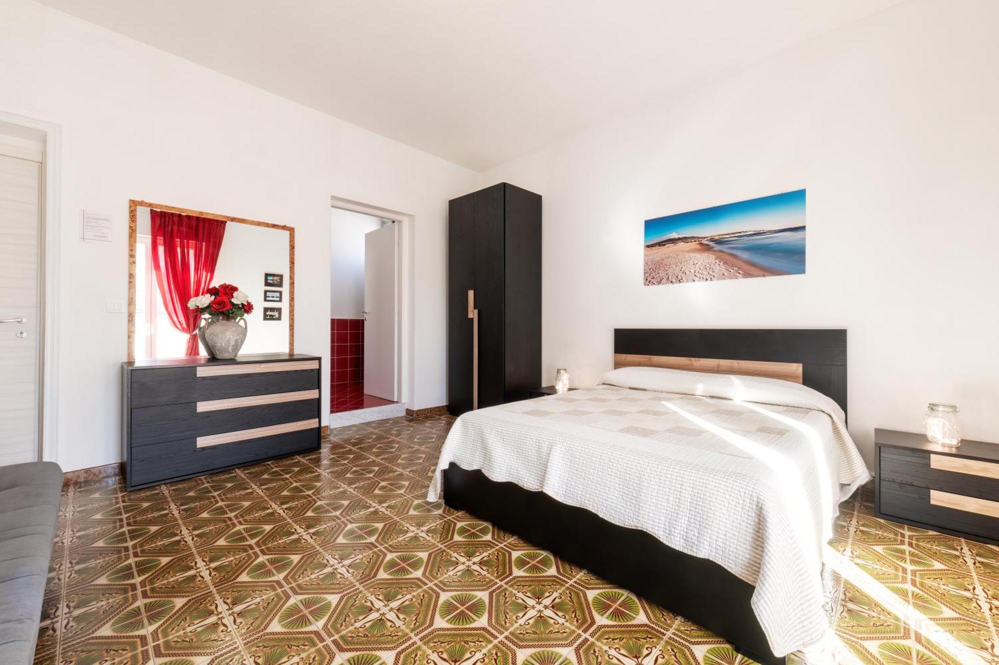 Capo dʼOrlando In Riva Al Mare B&B מראה חיצוני תמונה